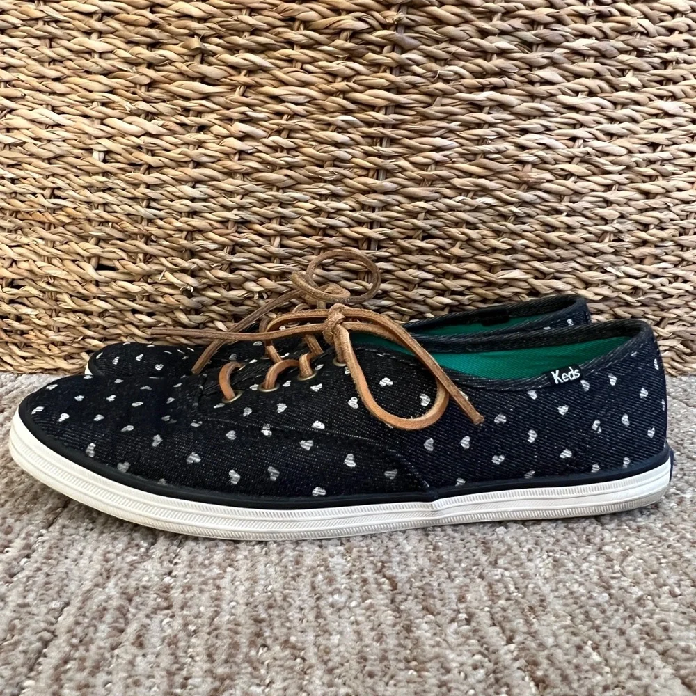 Keds X Taylor Swift denim canvas with white hearts, leather laces. Size 10 - Picture 5 of 8